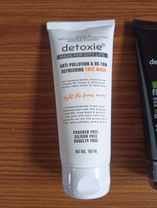 Combo Of 2 Facewash❗50% OFF ON DELIVERY FEE❗