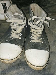 Bundle of Used Shoes - Mixed Sizes