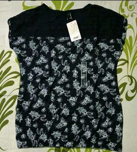 Max Women Wear T-shirt