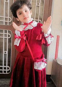 Tinkle Stylish Girl Frocks &amp; Ornaments Inside Bag