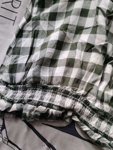 Green Check Crop Top 💚