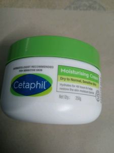Cetaphil Moisturizing Cream