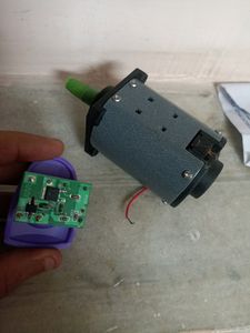 DC Motor With Free Convertor