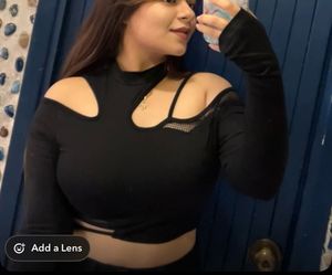 Cut Out New me thumb hole top