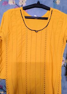 Yellow 🟡kurti