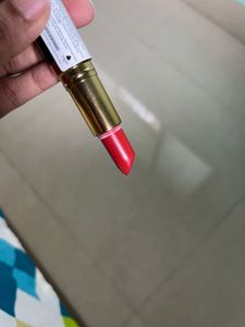 Revlon Super Lustrous Lipstick
