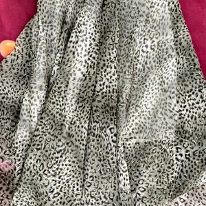 Animal Printed Western Dress Completely New In Condition No Flaws No Damage Not Worn More Than Once S And M Can Easily Wear This