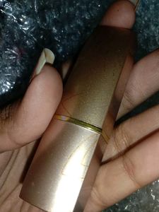 I Am Selling Lotus Red Lipstick
