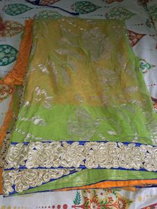Preloved Saree With Blouse