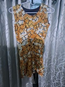 Star Print Sleeveless Top