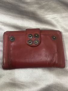 Bi-fold Button Leather Wallet
