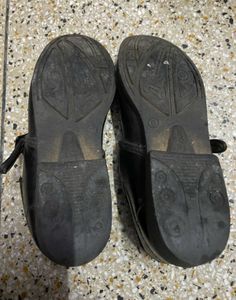 Black Bata Girls Shoes