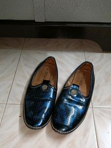 Branded Leather Shinning Shoes