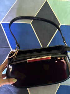 Chic Black Crossbody Bag