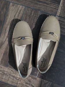 Ladies Footwear Like New