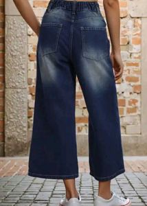 Wide Leg Cropped Jeans