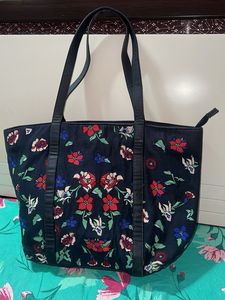 (BAGS TO DONATE) Floral Print DARK BLUE Tote Bag