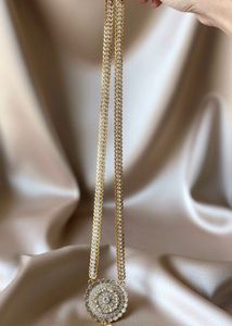 beautiful gold plated necklace for women to wear o