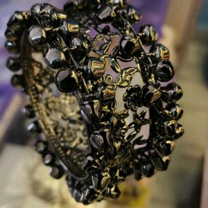 Classy Black Floral Bangle