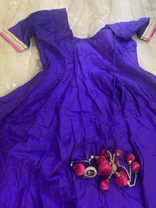 Elegant Purple Ethnic Gown