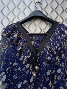 New With Tag Korean Baggy Floral Moti Bow Top
