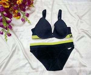 🇭🇲💫💗 Levi&#39;s Black Lingerie Set