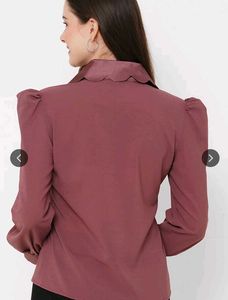Elegant Mauve Scallop Blouse