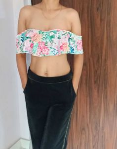Very Cool Off Shoulder Top