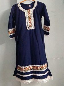 Elegant Navy Blue Kurta Pant Set.