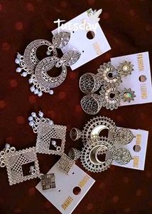 Combo Of 4 Jhumkas !