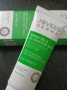 Jovees Derma Acne Control Cleanser