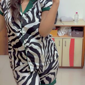 Zebra Print Colorblocked Shorts Nightsuit