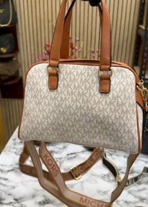 Micheal kors HANDBAGS