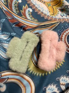 Pack Of 2 Furry Clutchers - Blue And Pink🎀