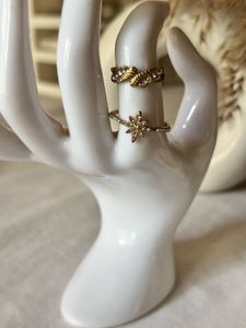 Elegant Golden Rings