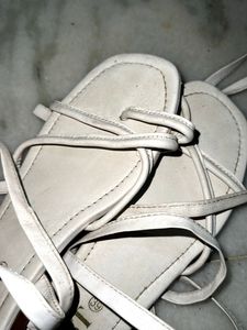 Gnist Tie Up Flats