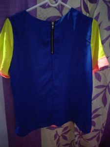 Eliva H Colorblock Heart Top