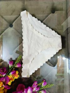 💖H&amp;M Cute White Panties