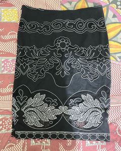 Black & White Embroidered Pencil Skirt