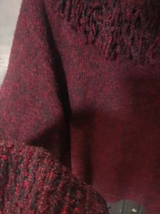 Sweater With Thread Pattern