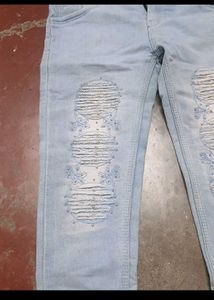 Like New Sky Blue fitted Skinny  jeans For Girls