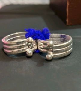 Silver spiral toe rings