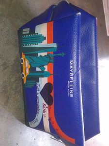 Maybelline Pouch