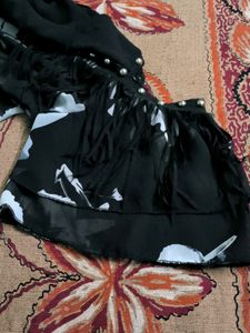 Women Black And White Top