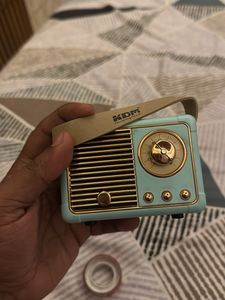 Retro Bluetooth Speaker