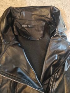 Chic Black faux leather Vest