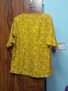 Floral Mustard Top