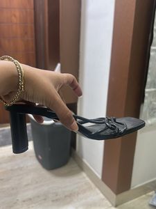 Zara Black Heeled Sandals