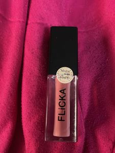 FLICKA Lipstick- shade 06 oatmeal