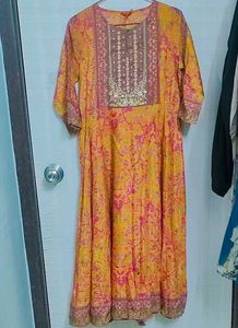 Beautiful Floral Print Kurti (W)